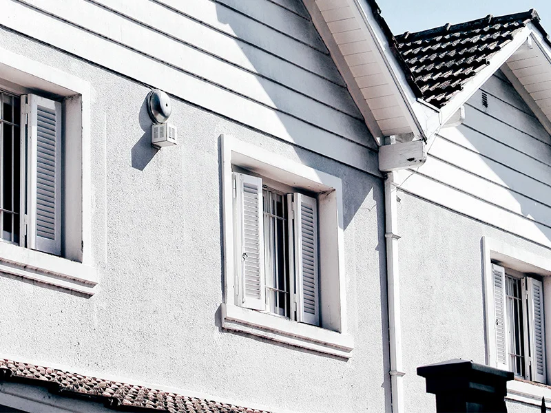 Qui répare qui entretient l’extérieur de la maison individuelle ?