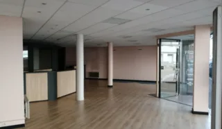  LOCAL COMMERCIAL 147 m² LORIENT