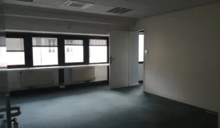  BUREAUX / COMMERCE VANNES 440 m²