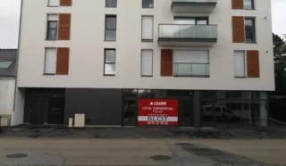  LOCAL COMMERCIAL 110 m² LANESTER