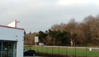  LOCAL COMMERCIAL 500 M² PLOUAY