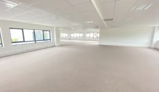  BUREAUX  360 m² BREST