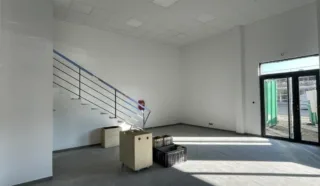  CELLULE D'ACTIVITÉS 260 m² CARQUEFOU