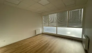  BUREAUX 150 m² RENNES