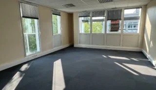  BUREAUX 347 m² RENNES