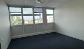  BUREAUX 347 m² RENNES