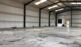  LOCAL D'ACTIVITES  347 m²  LANDERNEAU