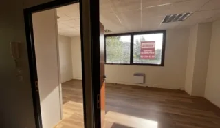  BUREAUX 151 m² RENNES