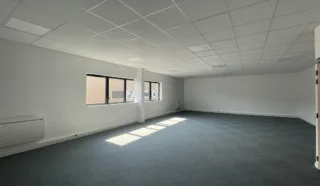  CELLULE D'ACTIVITÉS 260 m² CARQUEFOU