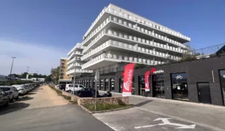  LOCAUX COMMERCIAUX NANTES NORD  1400 m²