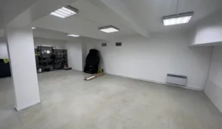  LOCAUX D'ACTIVITÉS 120 m² NANTES