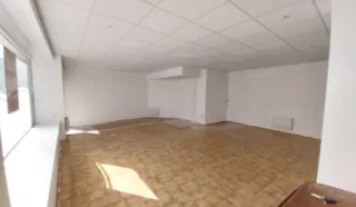  LOCAL COMMERCIAL 80 M² PONTIVY