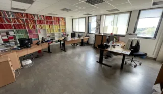  BUREAUX 150 m² LANESTER