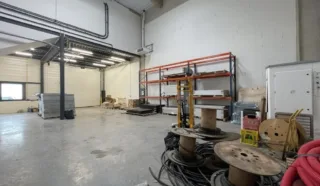  LOCAUX D'ACTIVITES 305 m² CARQUEFOU