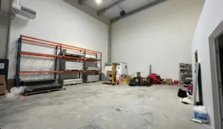  LOCAUX D'ACTIVITES 305 m² CARQUEFOU