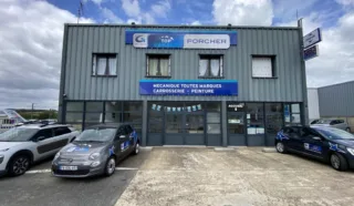 À VENDRE - LOCAL D'ACTIVITES - 955 m² - BOURG-DES-COMPTES (#22946 - 0844-13)