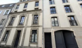  BUREAUX 85 m²  QUIMPER