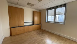  BUREAUX RENNES 228 m²