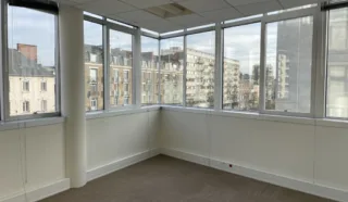  BUREAUX RENNES 228 m²