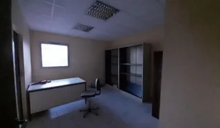  LOCAL COMMERCIAL 890 m ² LOCMINE BIGNAN