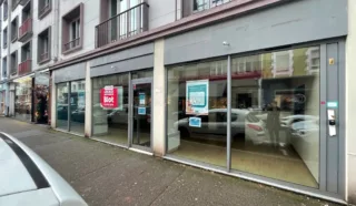 LOCAL COMMERCIAL LORIENT 300 m²