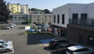  LOCAL COMMERCIAL  325 m² BREST