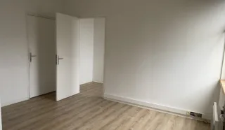  BUREAUX 150 m² QUEVERT