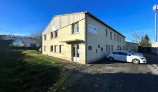  LOCAL MIXTE ACTIVITES BUREAUX, RENNES- 895 m²