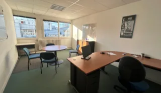 LOCAL MIXTE ACTIVITES BUREAUX, RENNES- 895 m²