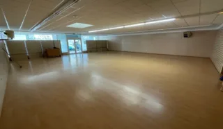  LOCAL COMMERCIAL 265 m² PLOEMEUR