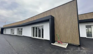  LOCAL COMMERCIAL BELZ 198 m²