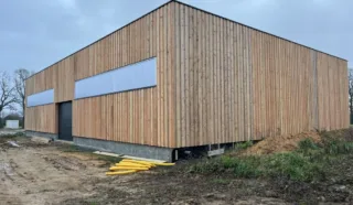  Locaux d'activités 285 m² PONT AVEN