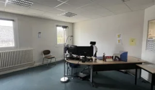  LOCAL MIXTE ACTIVITES BUREAUX, RENNES- 895 m²