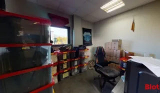  LOCAL D'ACTIVITES 205 m² PLOUIGNEAU
