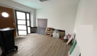  BUREAU VITRINE 60 m² LORIENT