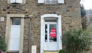  LOCAL PROFESSIONNEL 47 m² SAINT MALO