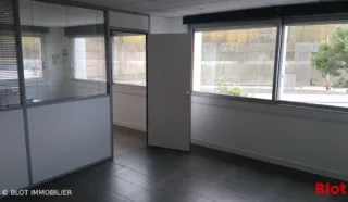  BUREAUX 240 m² LORIENT