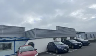  LOCAUX D'ACTIVITES 1 211 m² BRIEC