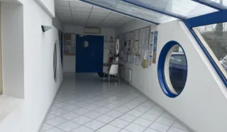  LOCAUX D'ACTIVITES 1 211 m² BRIEC