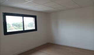  LOCAL PROFESSIONNEL VANNES / PLESCOP 51 m²