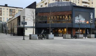  LOCAL COMMERCIAL 1873 m² RENNES CENTRE