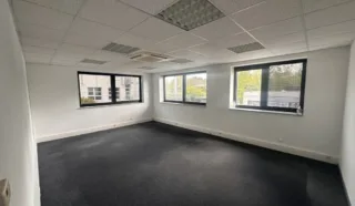  BUREAUX CESSON-SEVIGNE 105 m²