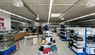  LOCAL COMMERCIAL 400 M² CHATEAUBRIANT (44)