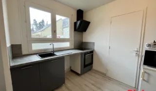 Maison 4 pièce(s)