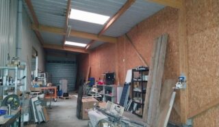  LOCAL DE STOCKAGE 105 m² PONTIVY