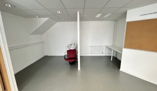  BUREAUX 913 m² BREST