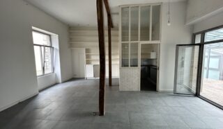  BUREAUX 913 m² BREST