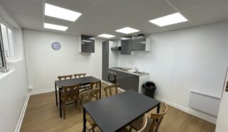  LOCAL D'ACTIVITES 180 m² BREST
