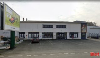  Local d'activités 580 m² QUEVERT