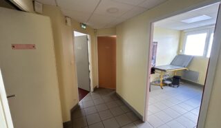  LOCAL PROFESSIONNEL  164 m² BREST
